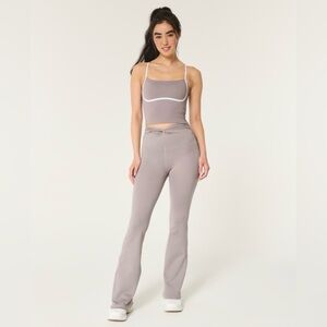 GILLY HICKS ACTIVE RECHARGE TWIST-FRONT FLARE LEGGINGS; Size XS Short